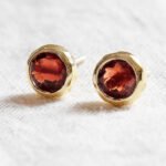 Garnet Silver or Gold Stud Earrings：圖片 4